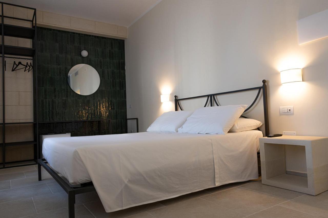 Oronti Accommodations เลชเช ภายนอก รูปภาพ