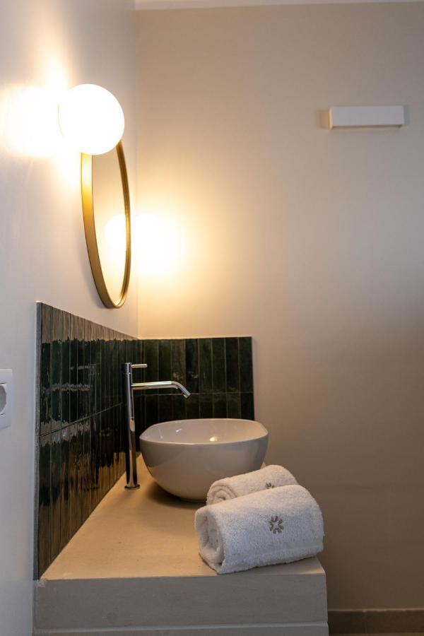 Oronti Accommodations เลชเช ภายนอก รูปภาพ