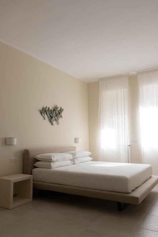 Oronti Accommodations เลชเช ภายนอก รูปภาพ