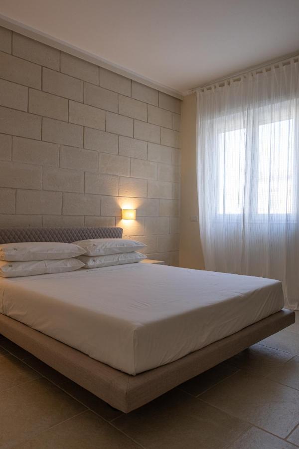 Oronti Accommodations เลชเช ภายนอก รูปภาพ