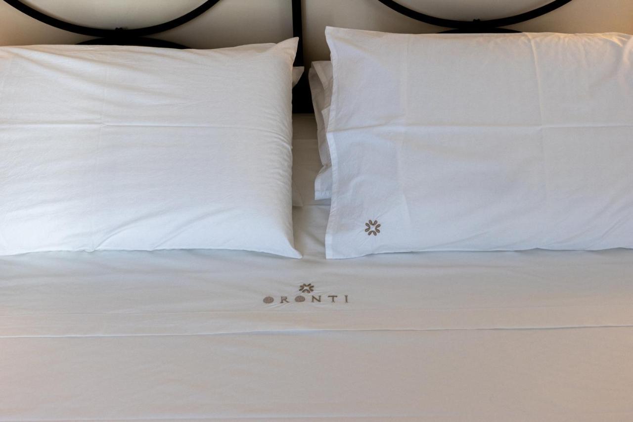 Oronti Accommodations เลชเช ภายนอก รูปภาพ