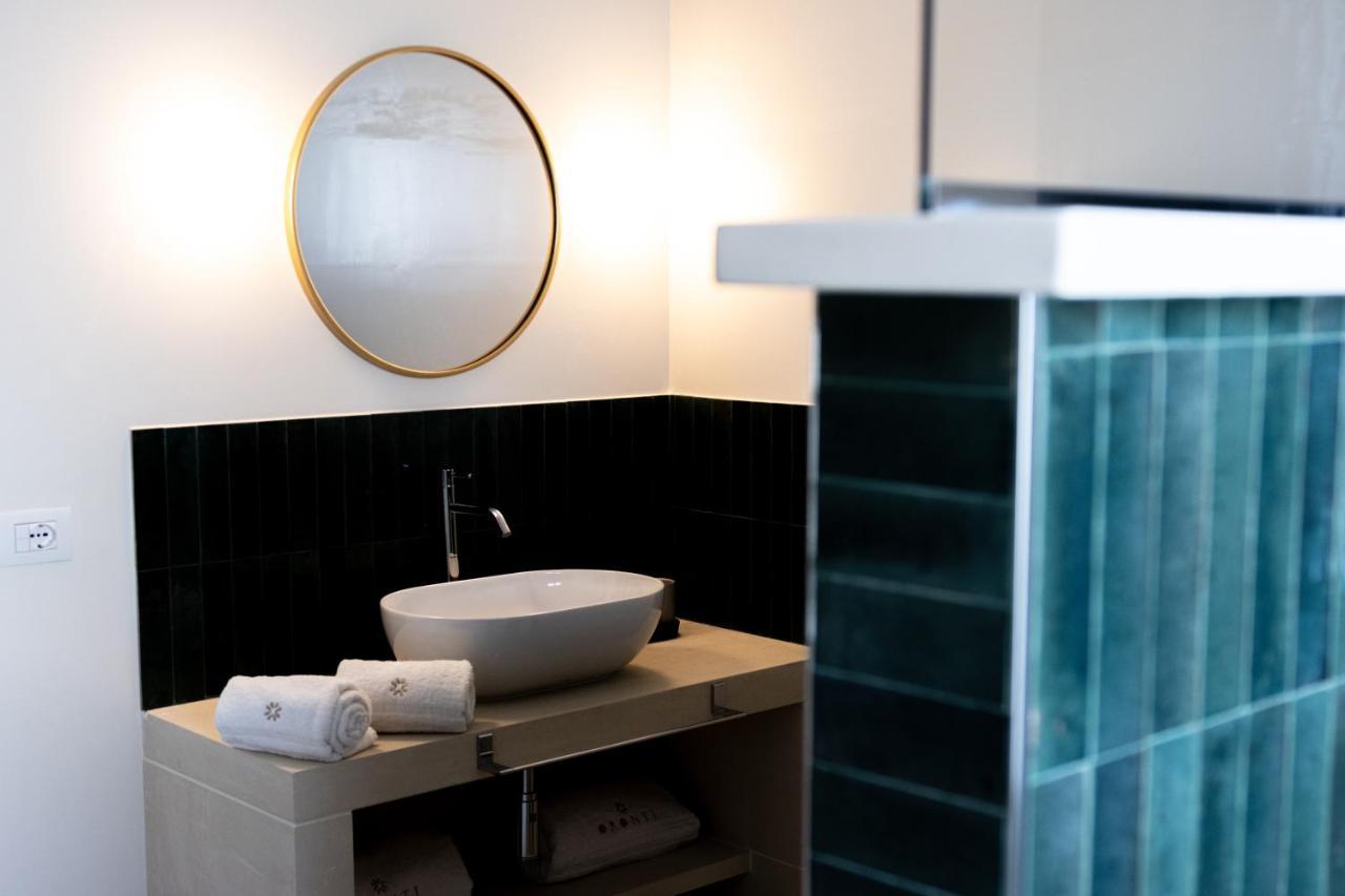 Oronti Accommodations เลชเช ภายนอก รูปภาพ