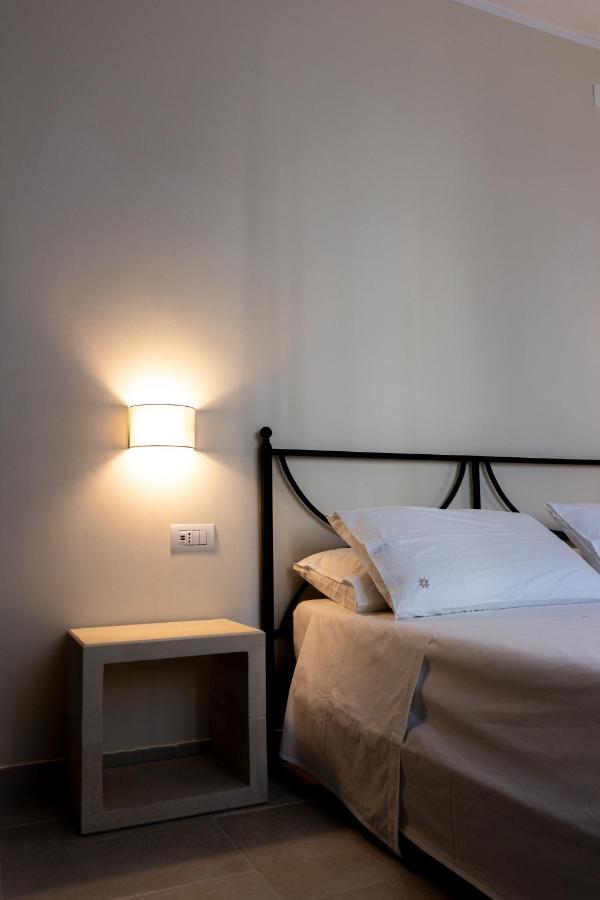 Oronti Accommodations เลชเช ภายนอก รูปภาพ