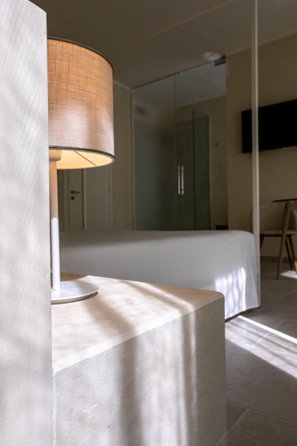 Oronti Accommodations เลชเช ภายนอก รูปภาพ