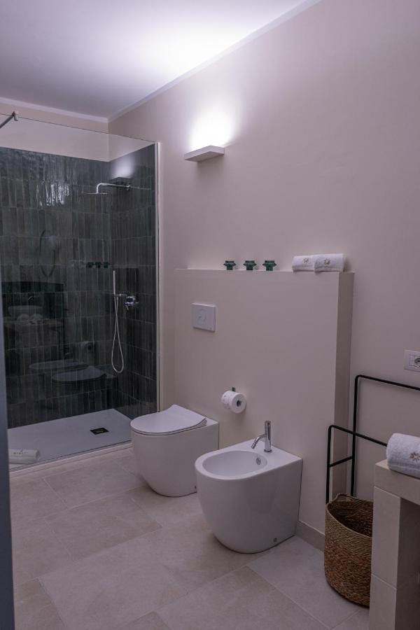 Oronti Accommodations เลชเช ภายนอก รูปภาพ