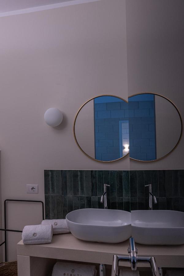 Oronti Accommodations เลชเช ภายนอก รูปภาพ