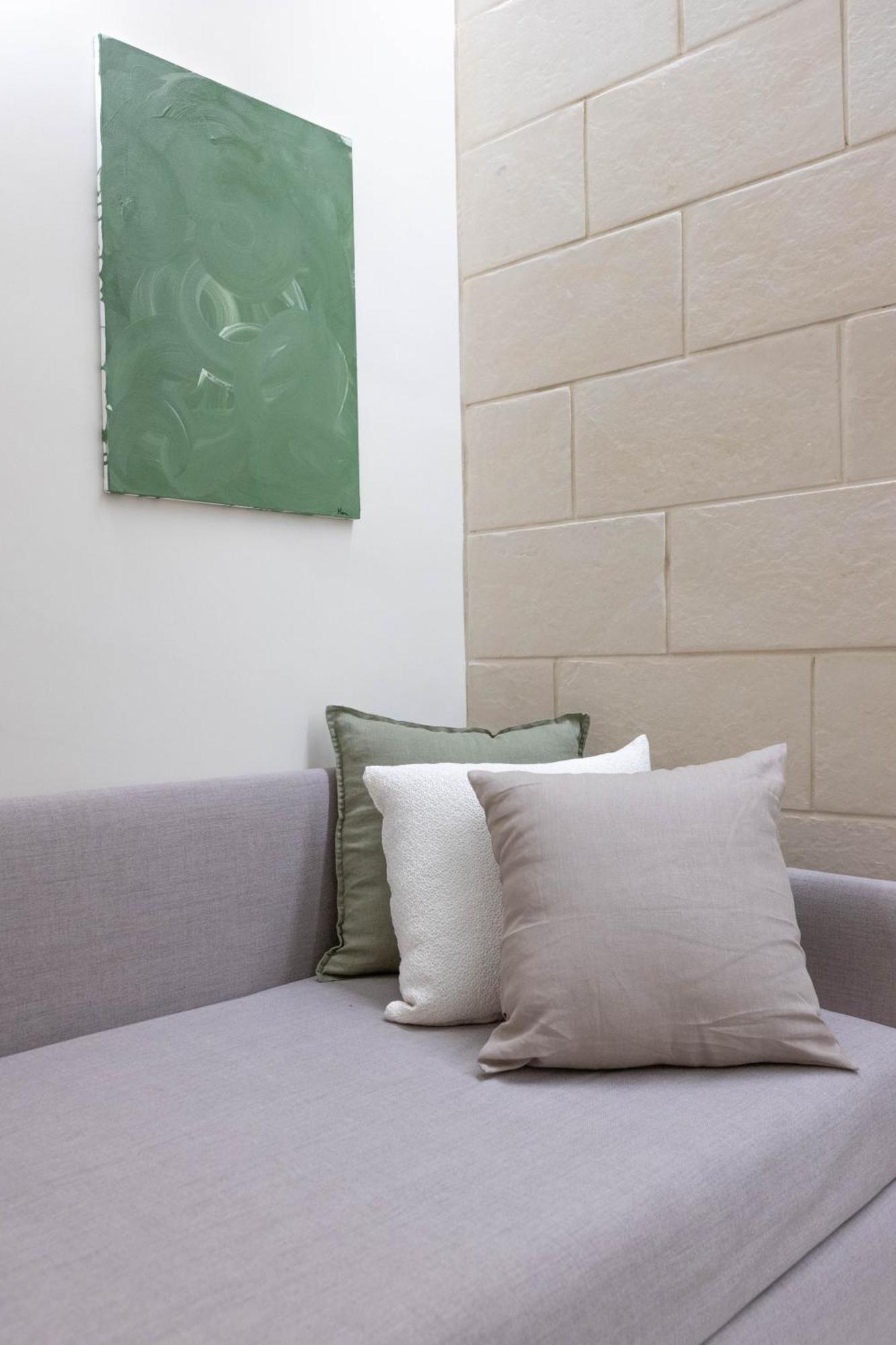 Oronti Accommodations เลชเช ภายนอก รูปภาพ