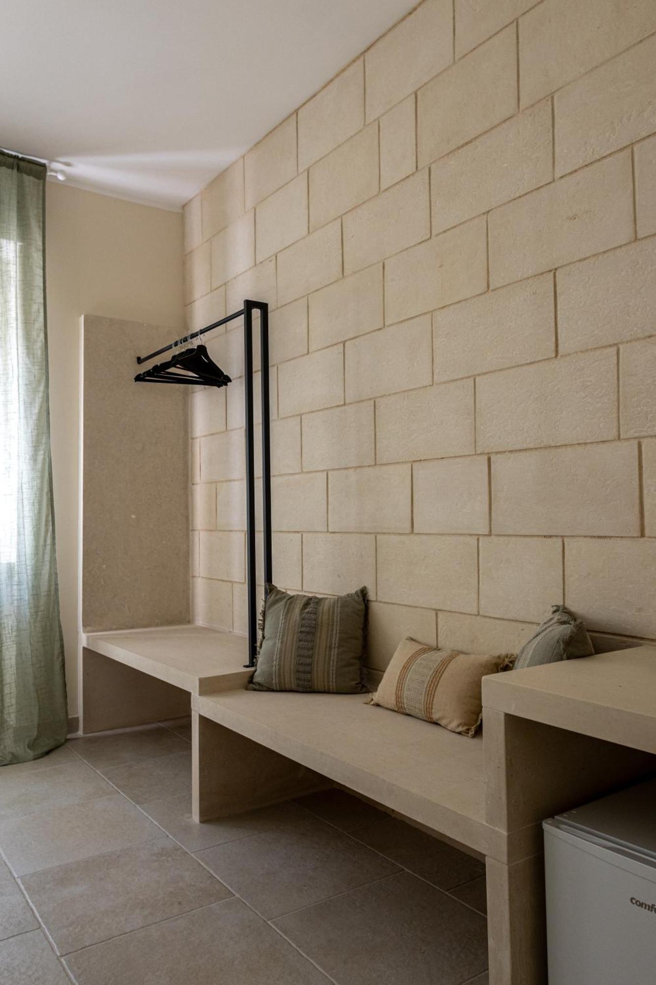 Oronti Accommodations เลชเช ภายนอก รูปภาพ